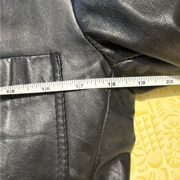 Vintage Blazer Black Leather Jacket Size 40 (Unisex) - Picture 8 of 13